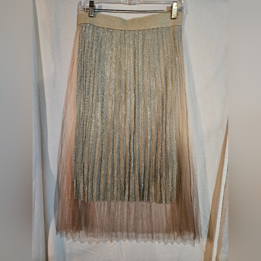 Studio West Women's Pleated Skirt Style: 31330CR Size Medium Gold